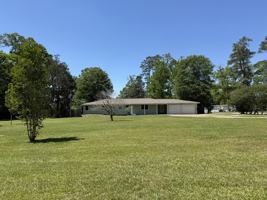 featured image of 165 Dogwood Ln #1