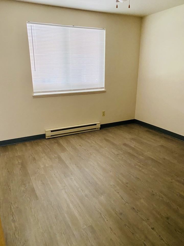 505 Louis J Ave #1 - Photo 4 of 7