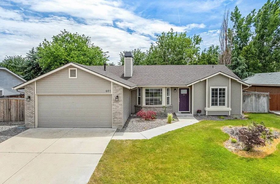 961 W Newport St - Photo 2 of 6