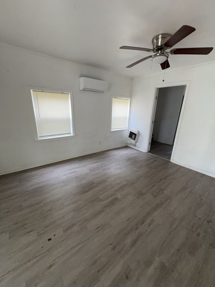 200 Stillwood Drive - Photo 7 of 13