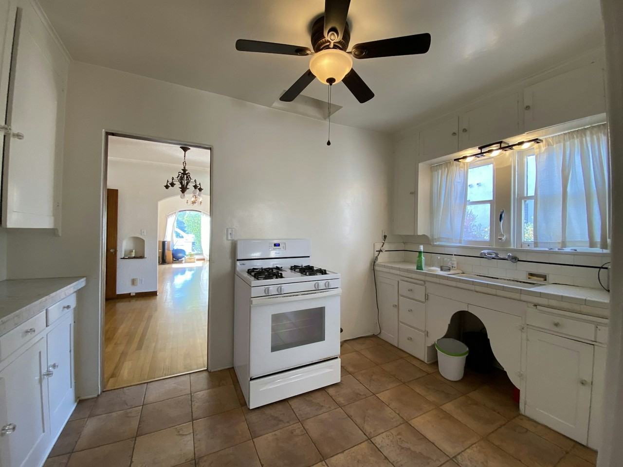 3138 Bancroft Street - Photo 7 of 21