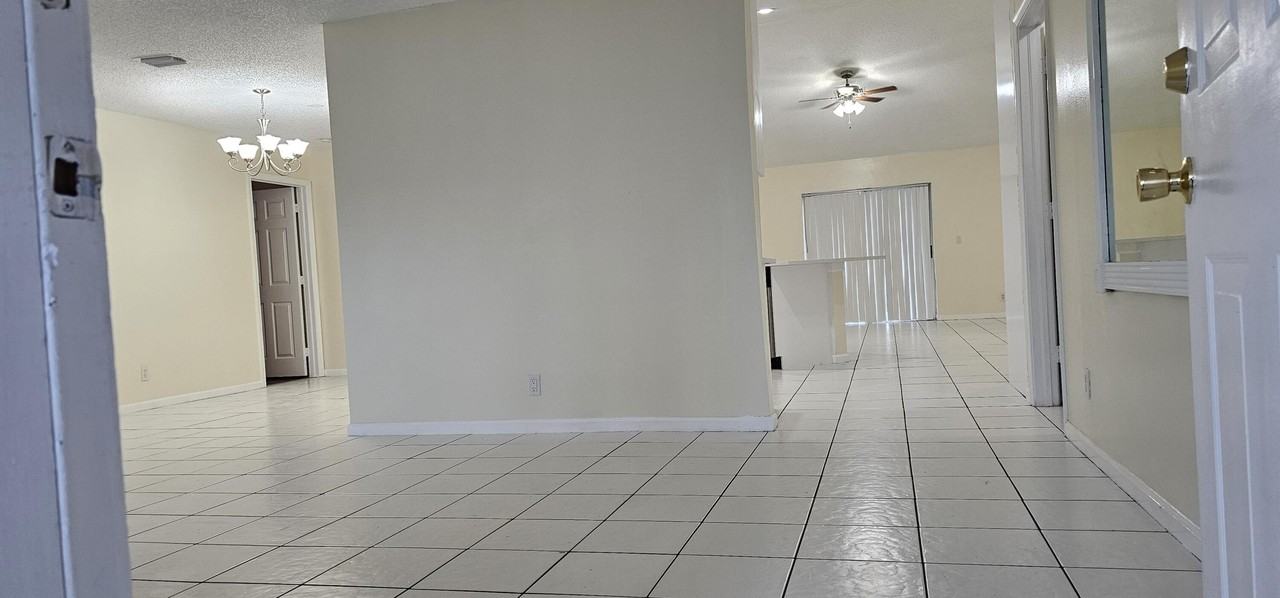 1488 Fairway Cir - Photo 7 of 16