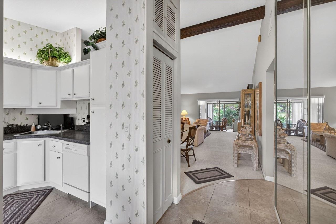 4934 Sable Pine Cir #B - Photo 4 of 31