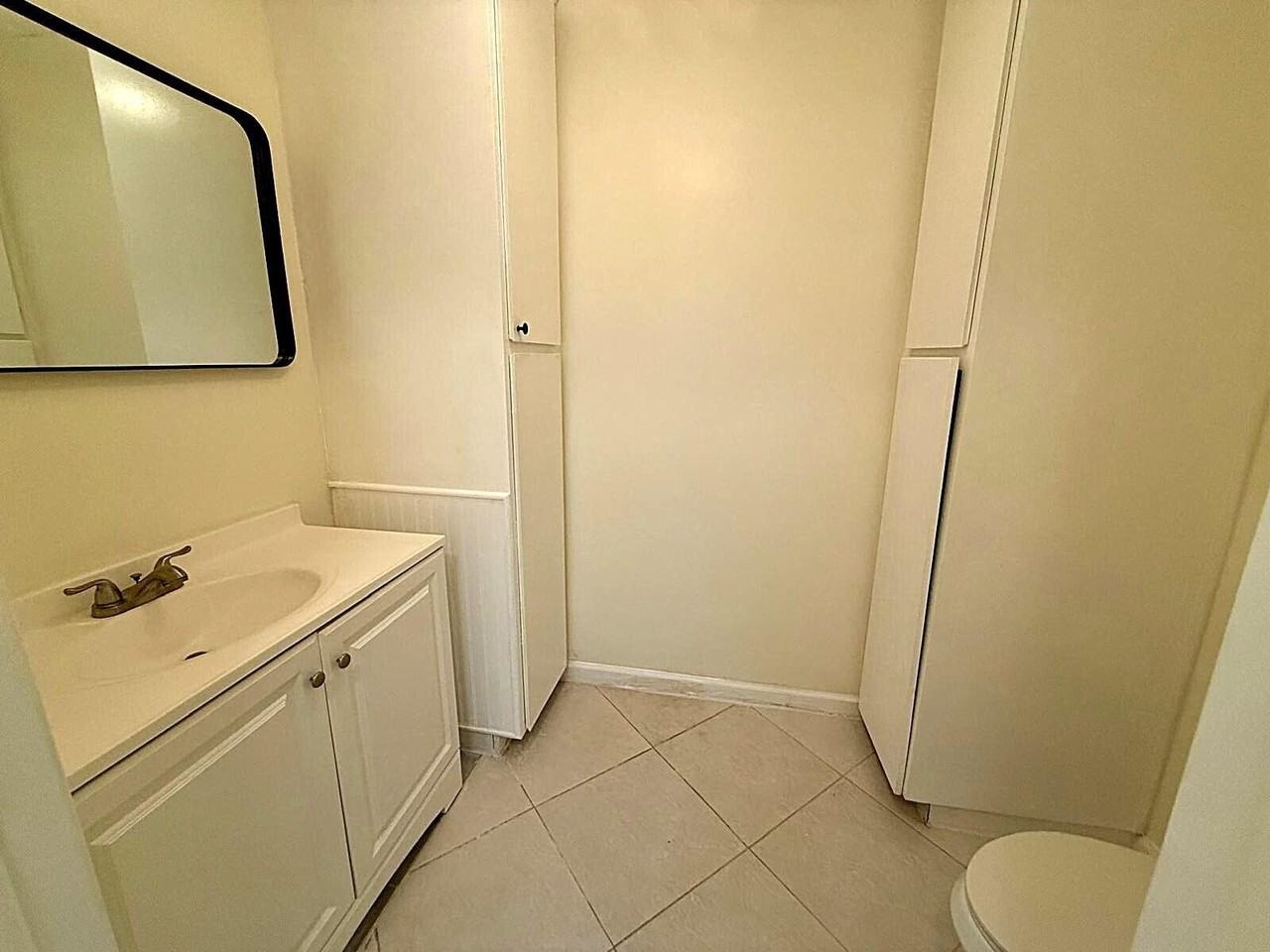 1809 N Congress Ave - Photo 7 of 19