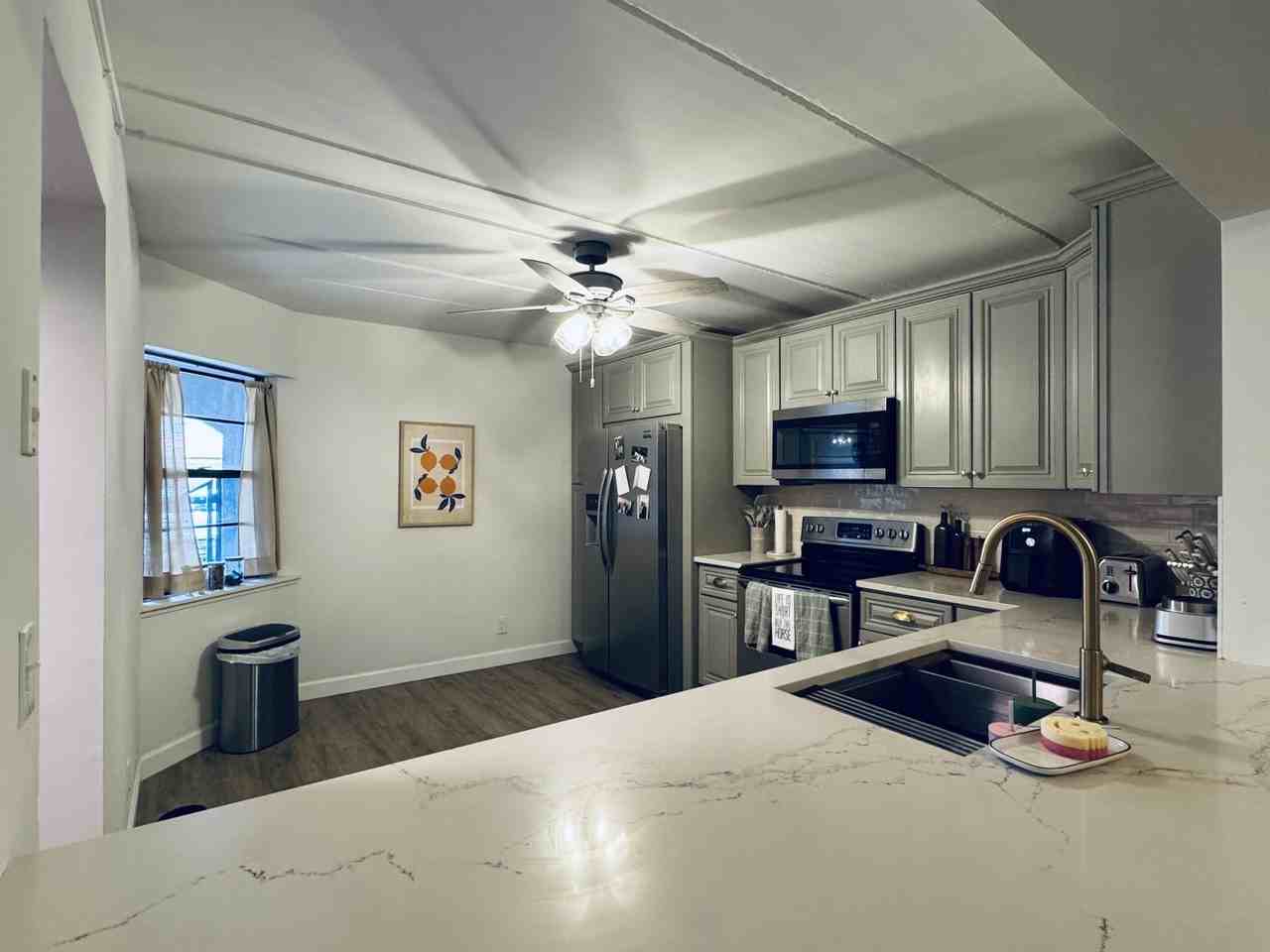 12260 Sag Harbor Ct Apt 7 - Photo 5 of 22