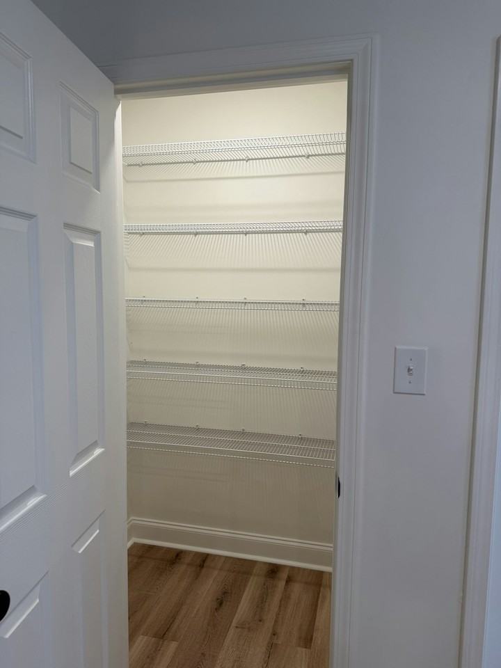 203 E 6th Ave - Photo 6 of 19