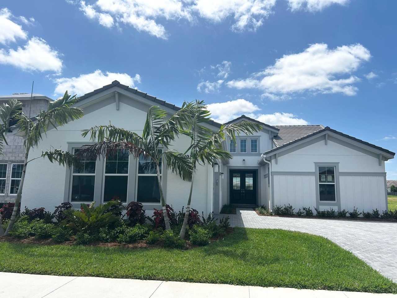 15192 Wildwood Cir - Photo 7 of 50