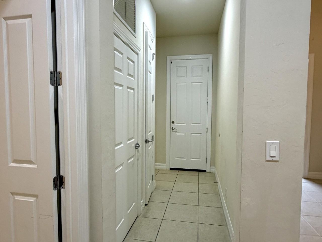 2905 Siena Cir - Photo 6 of 35