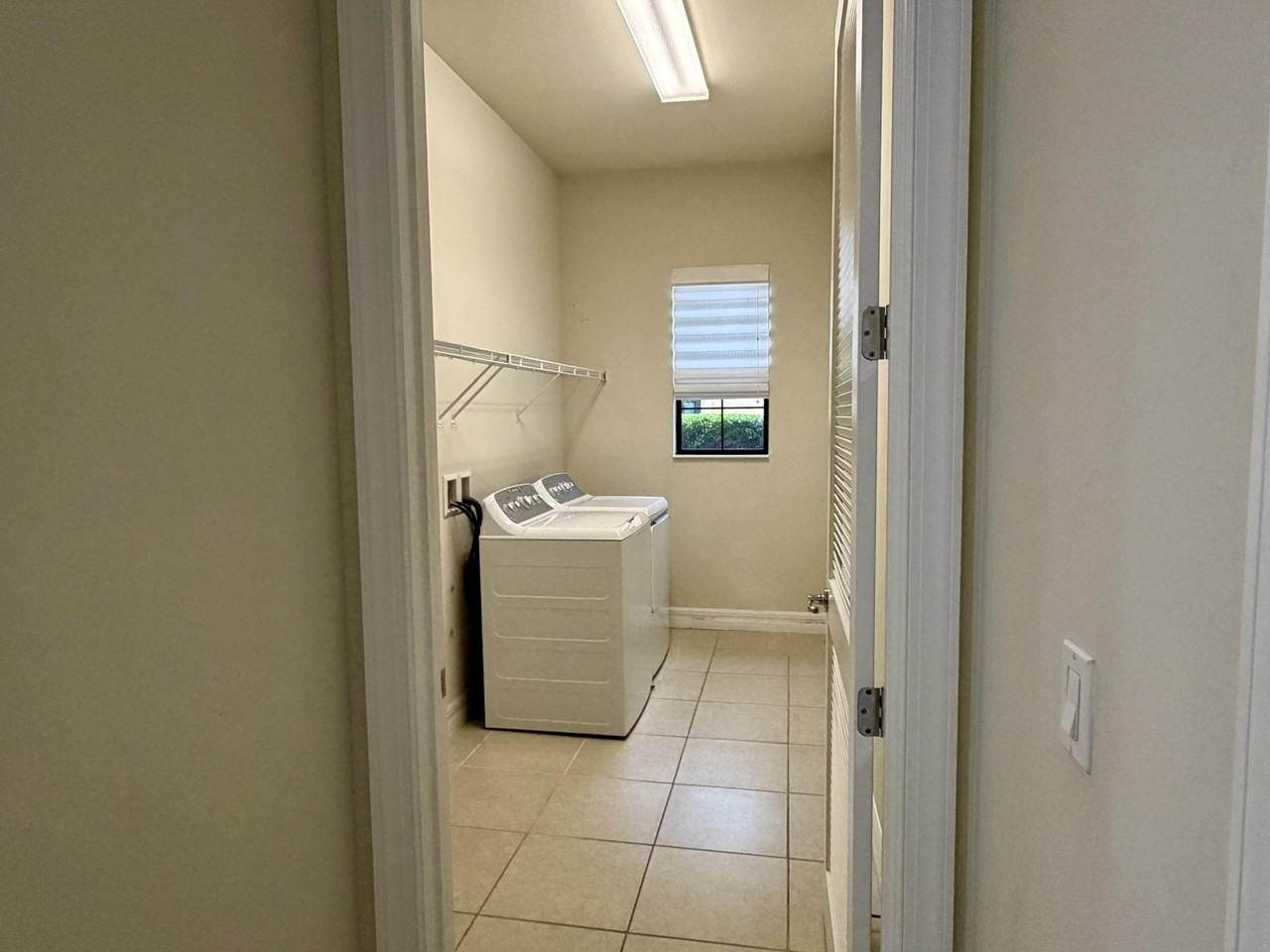 2905 Siena Cir - Photo 7 of 35