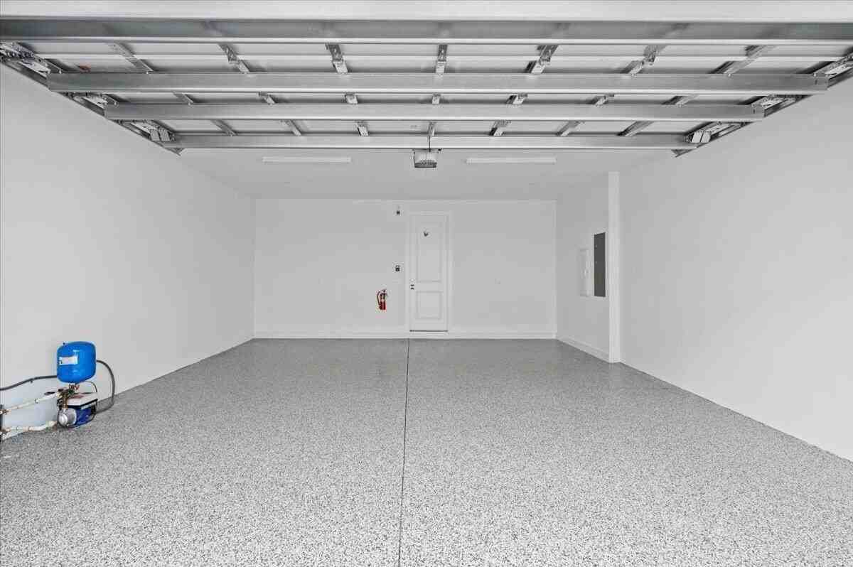 5273 Beckman Ter - Photo 5 of 41