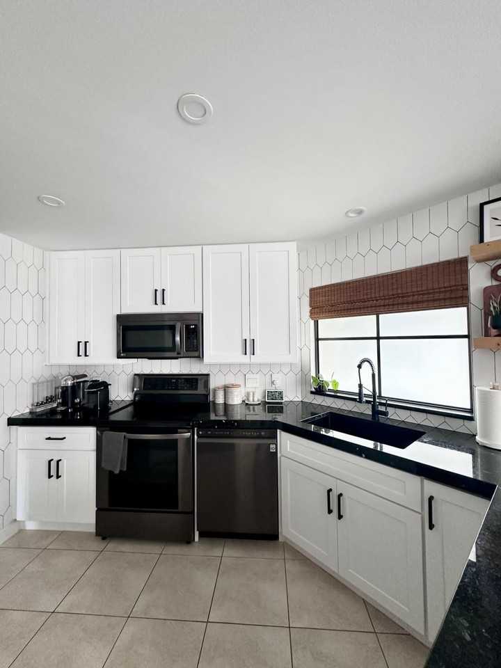 132 Weybridge Cir - Photo 7 of 22