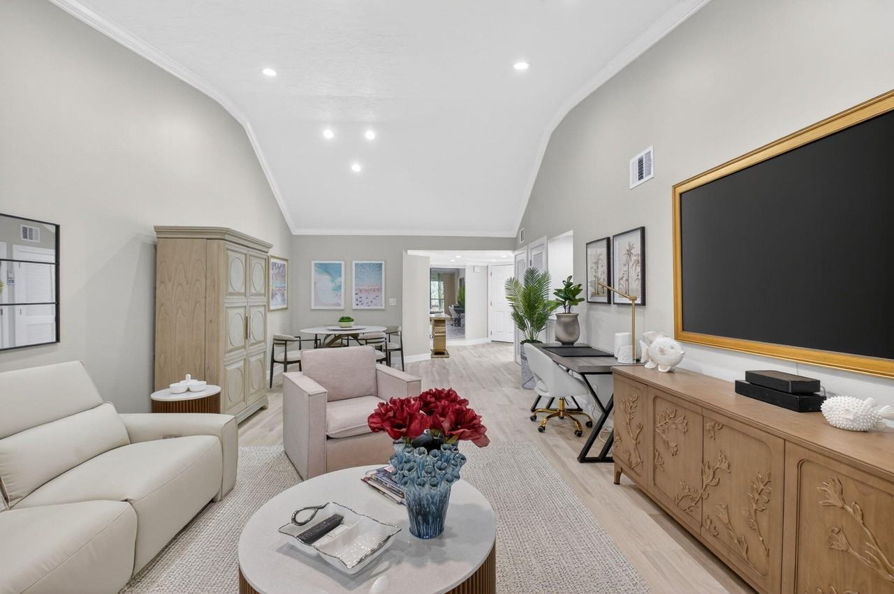 7455 Glendevon Ln Apt 206 - Photo 2 of 50