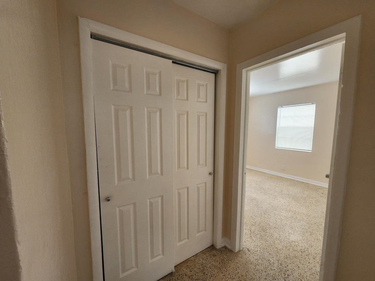 1025 13th St Apt 5 - Photo 6 of 10