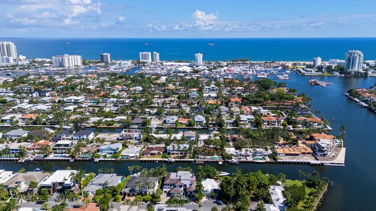 720 Isle Of Palms Dr - Photo 2 of 50