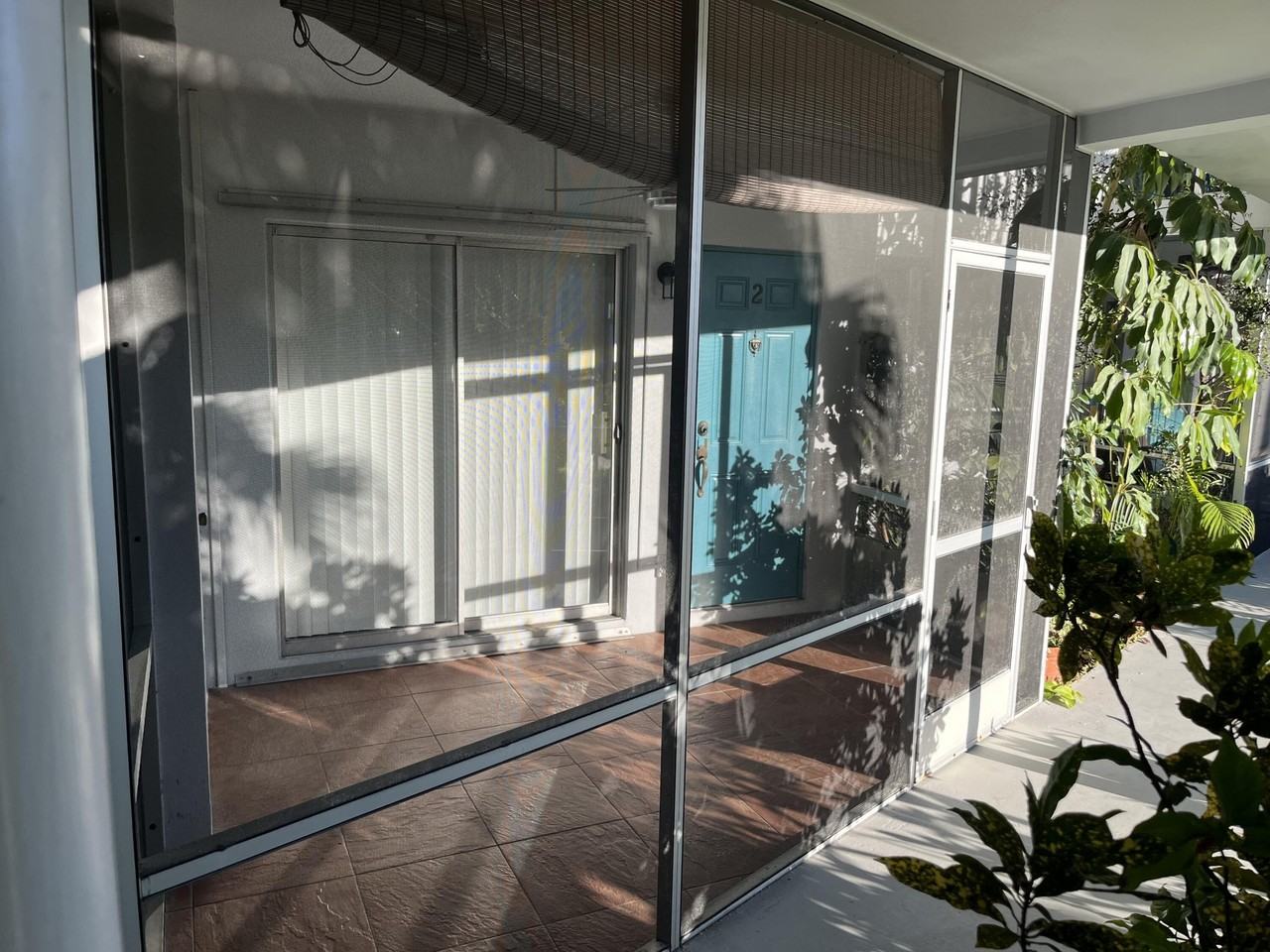 2748 Ne 28th Ave #2 - Photo 3 of 38