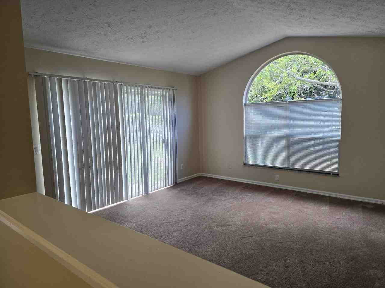 2601 Se Creston Ln - Photo 4 of 20