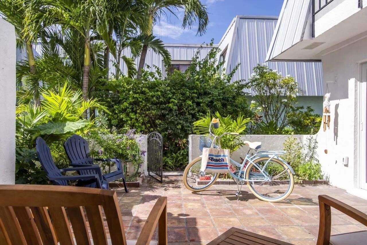 106 Linda Ln Apt 4 - Photo 5 of 45