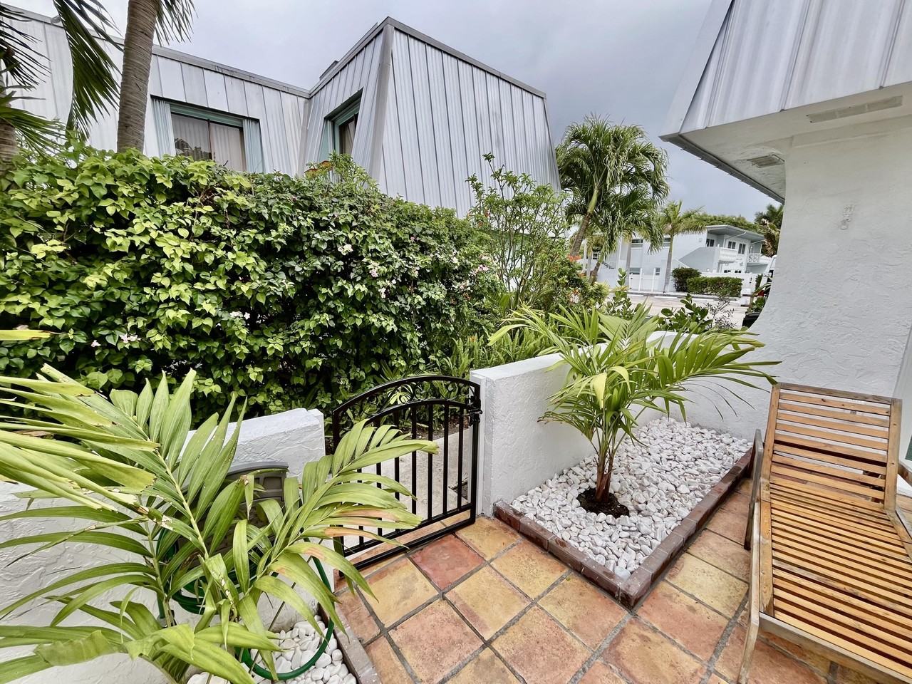 106 Linda Ln Apt 4 - Photo 7 of 45