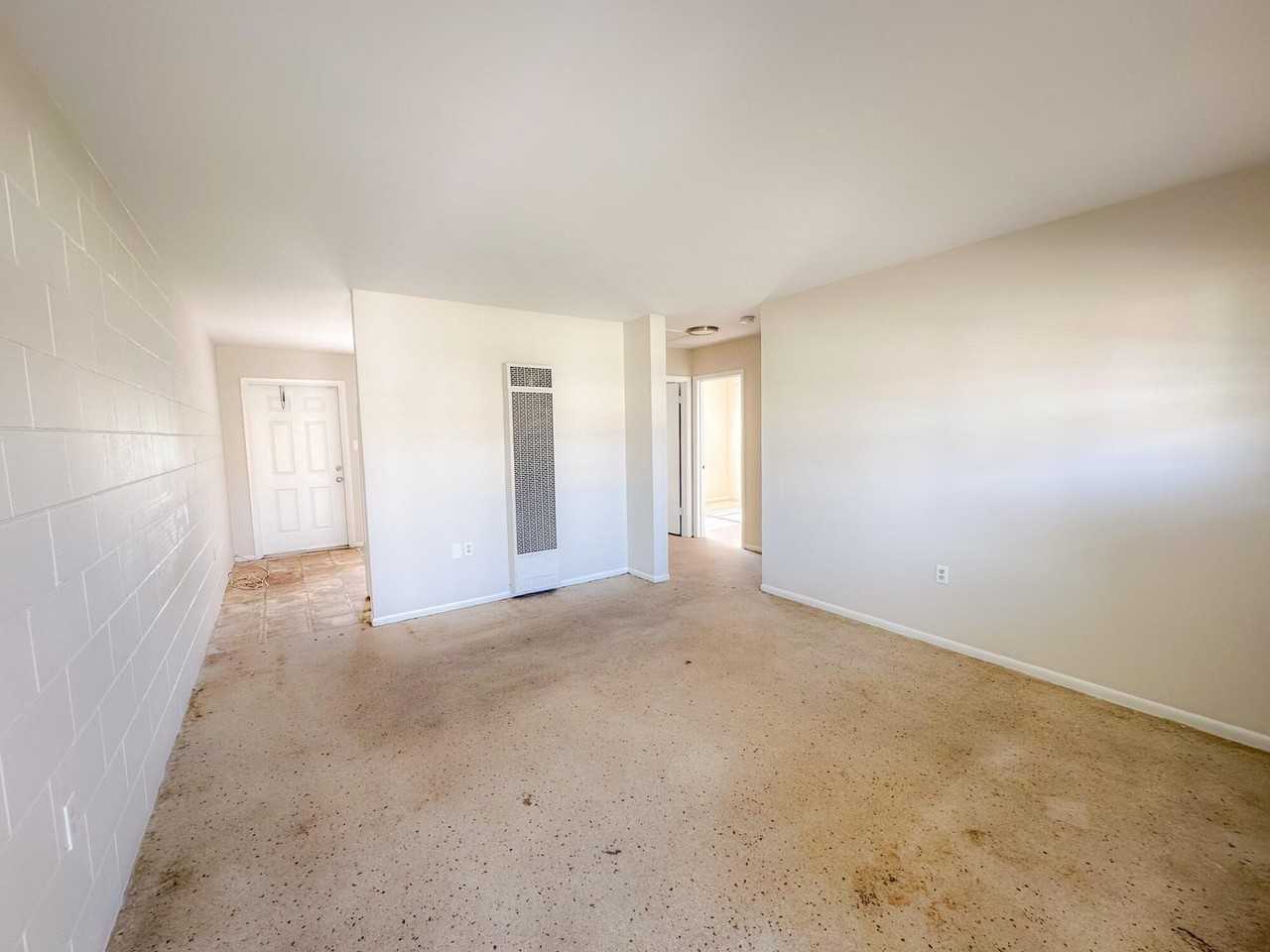 2506 Avenue F Apt B - Photo 3 of 12