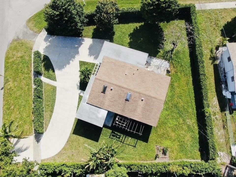 887 W Perry St - Photo 7 of 17