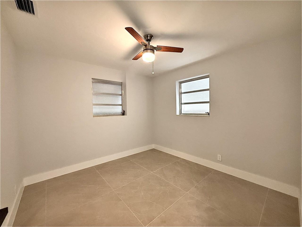 2018 Whitney Rd - Photo 5 of 11