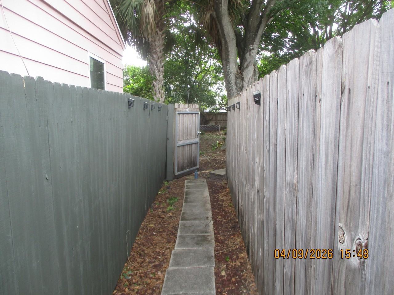 1415 Ne 5th Ter - Photo 3 of 19