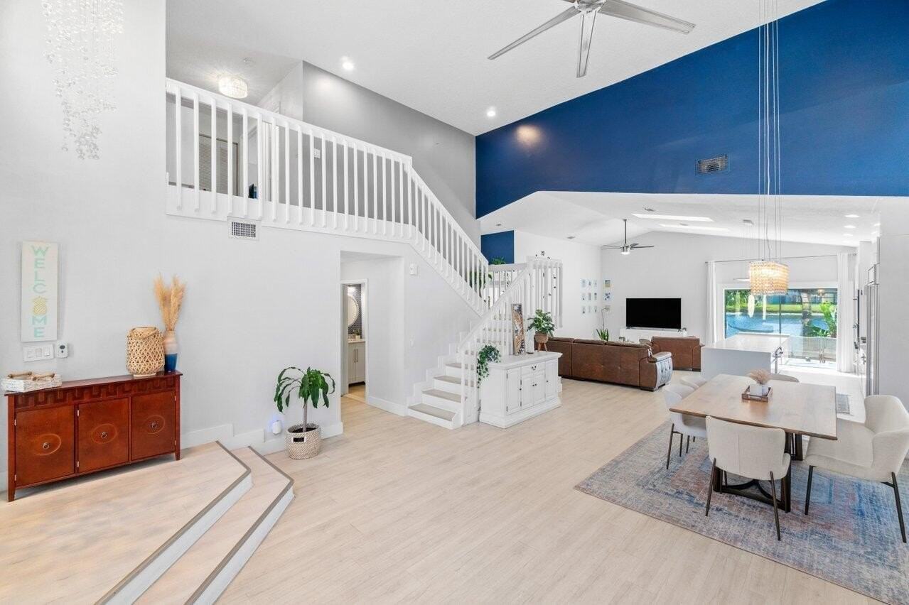 6143 Windlass Cir - Photo 4 of 34