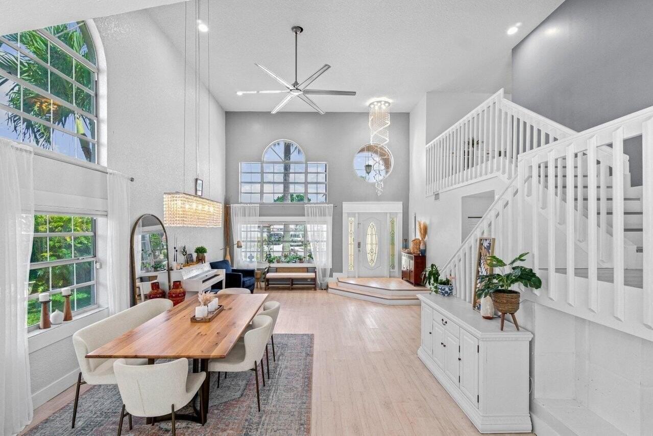 6143 Windlass Cir - Photo 5 of 34