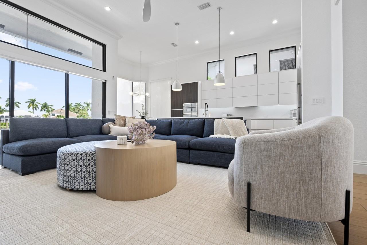 5459 Nw 41st Ter - Photo 7 of 17