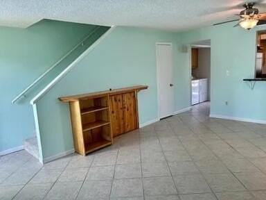 802 Shorewinds Dr #C - Photo 4 of 9