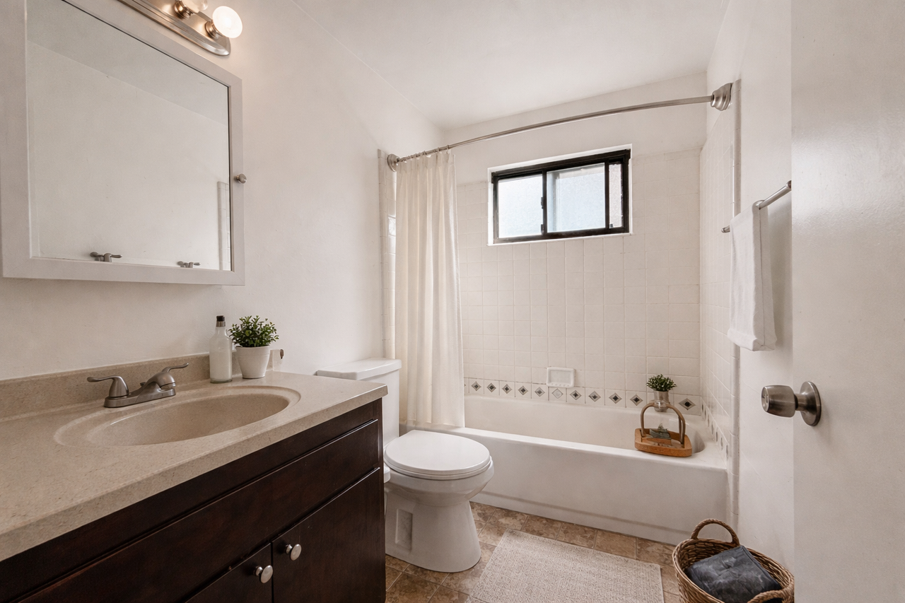 1349 Rose Street, Unit A - Photo 5 of 10