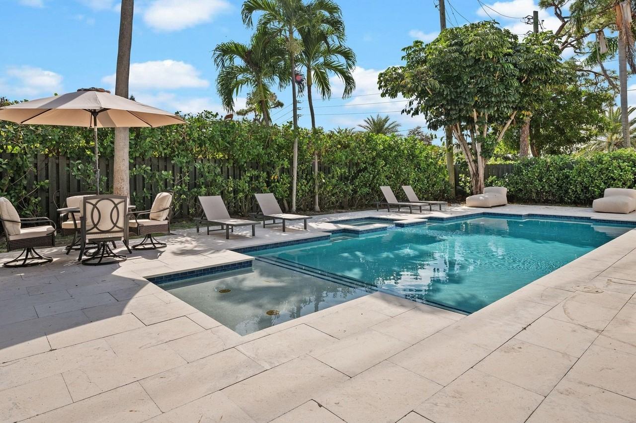 4620 Ne 25th Ave - Photo 4 of 30