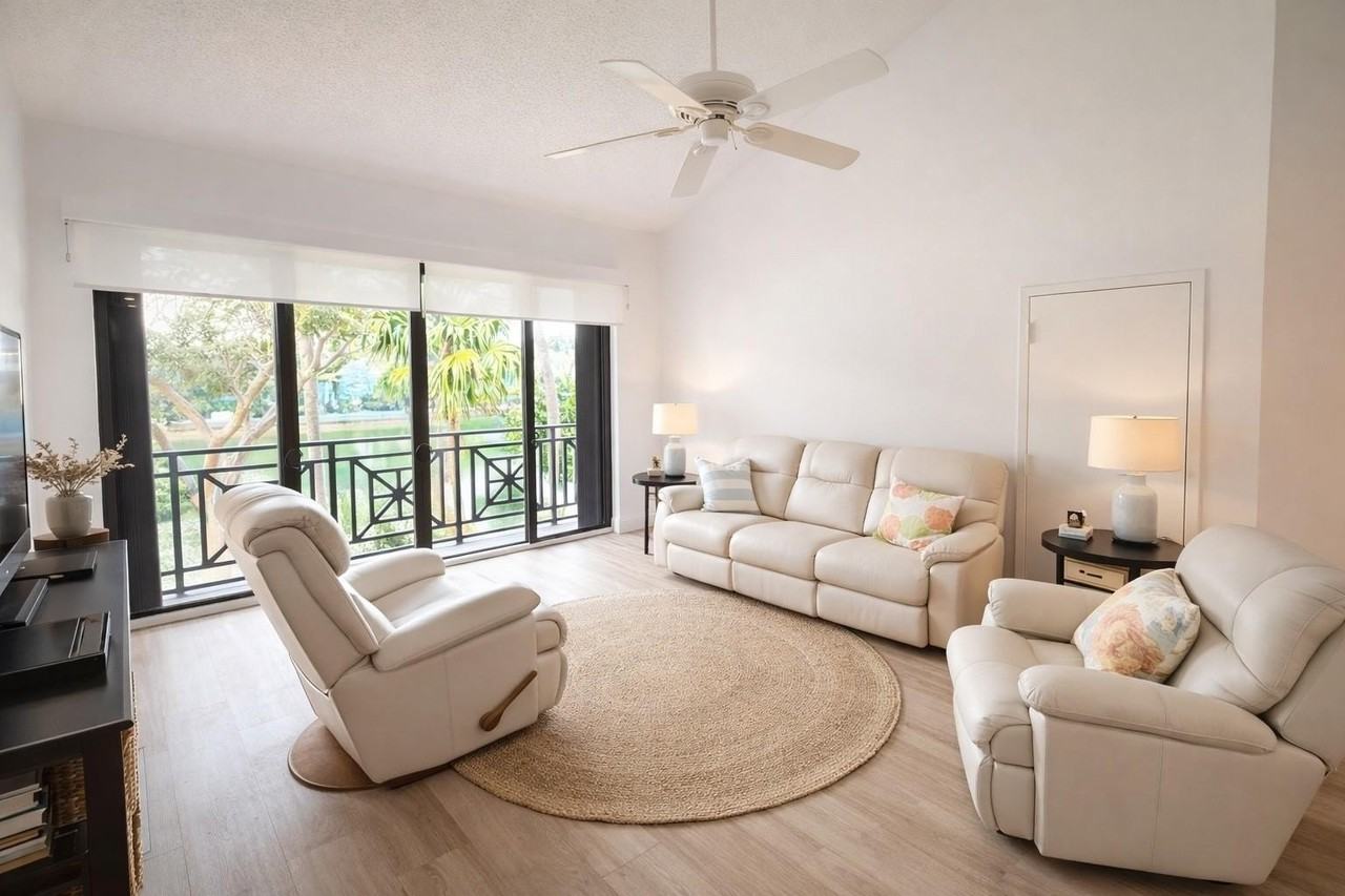 1645 S Ocean Ln #289 - Photo 3 of 26