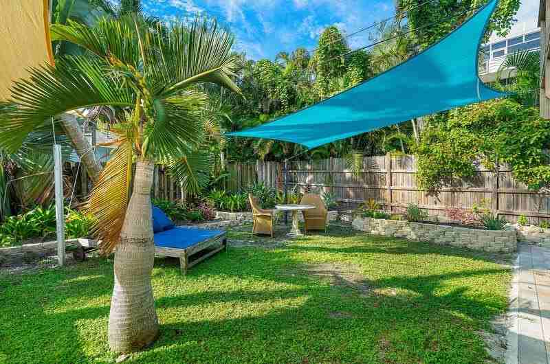 300 Se 7th Ave - Photo 7 of 33