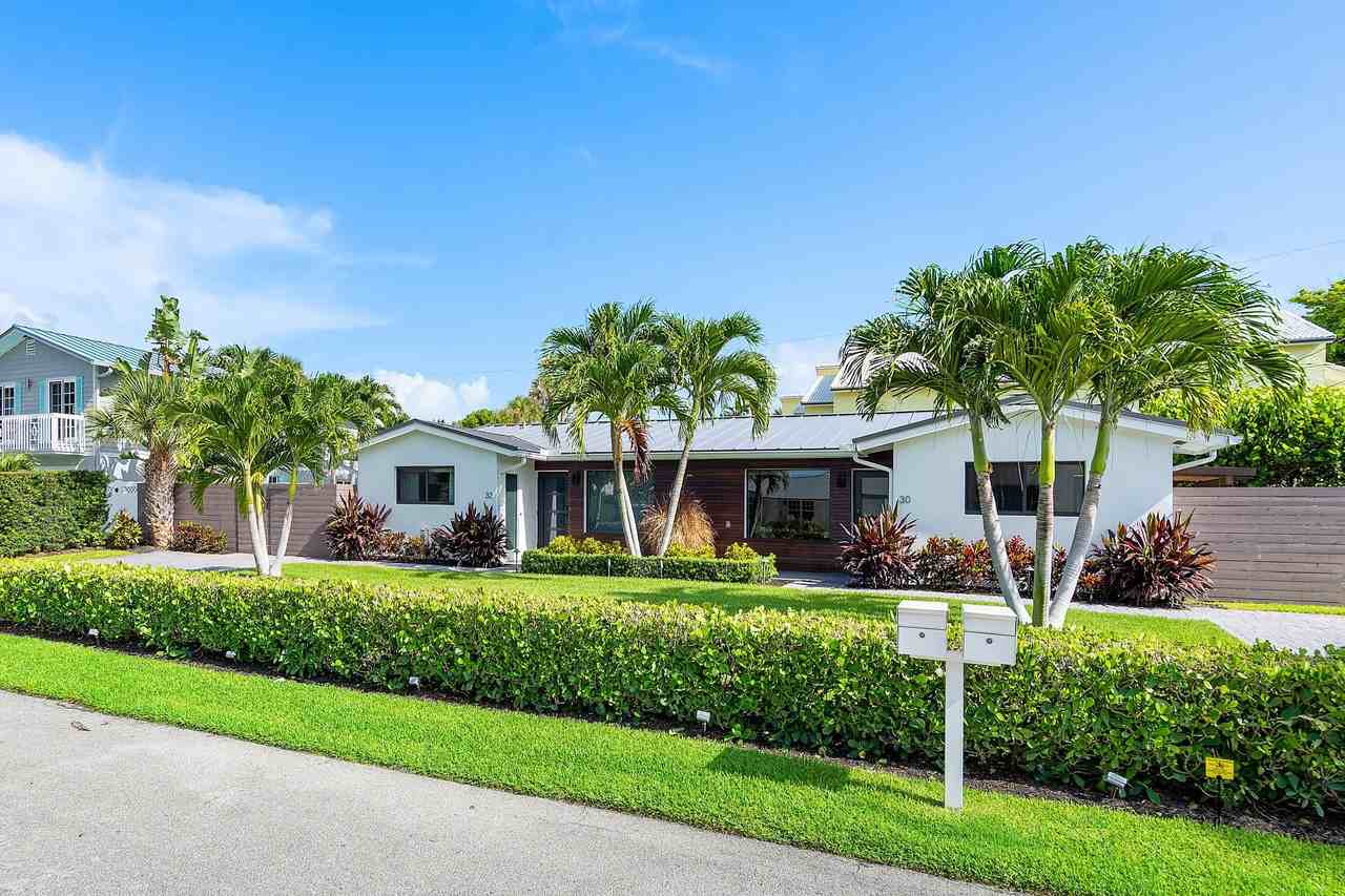 30 Hersey Dr - Photo 2 of 37