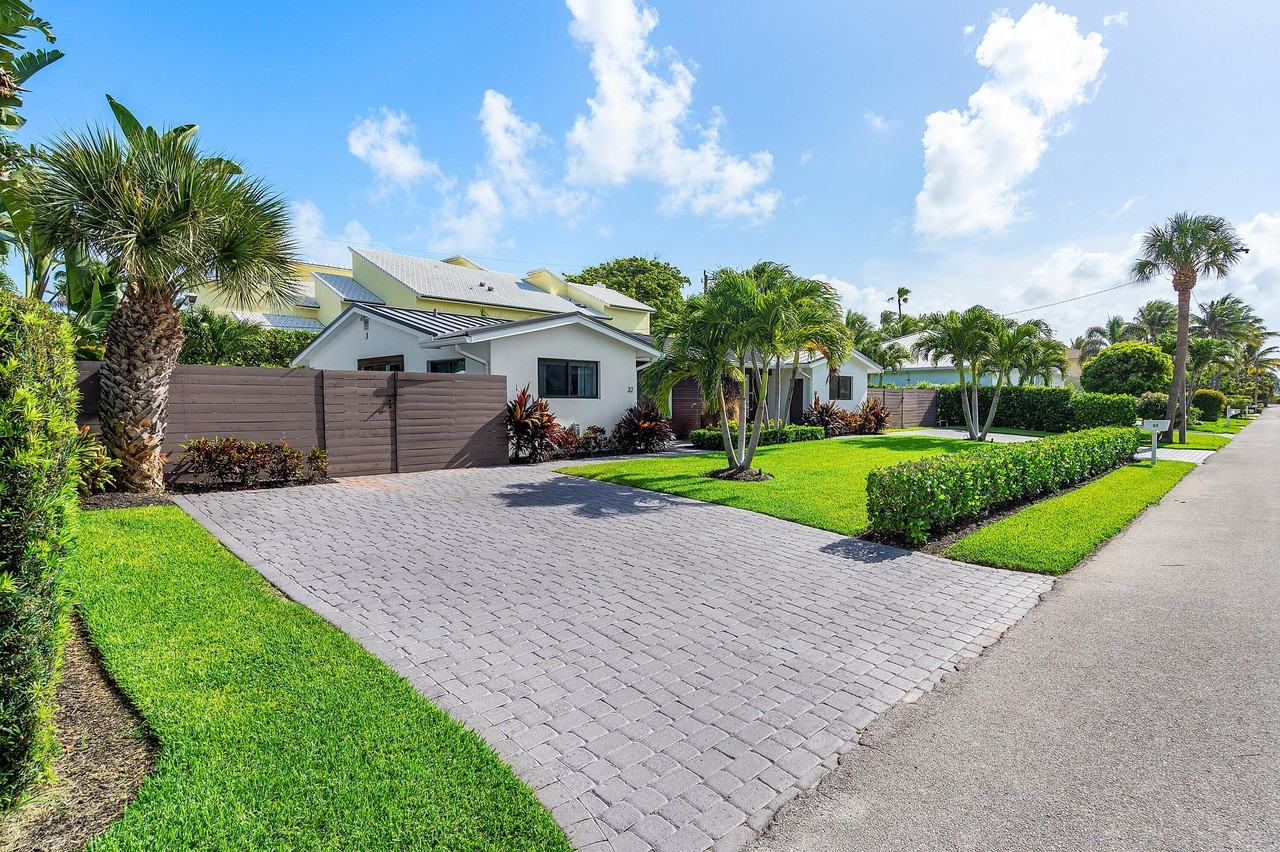 30 Hersey Dr - Photo 4 of 37