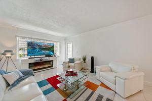 featured image of 2581 Garden Dr N #206