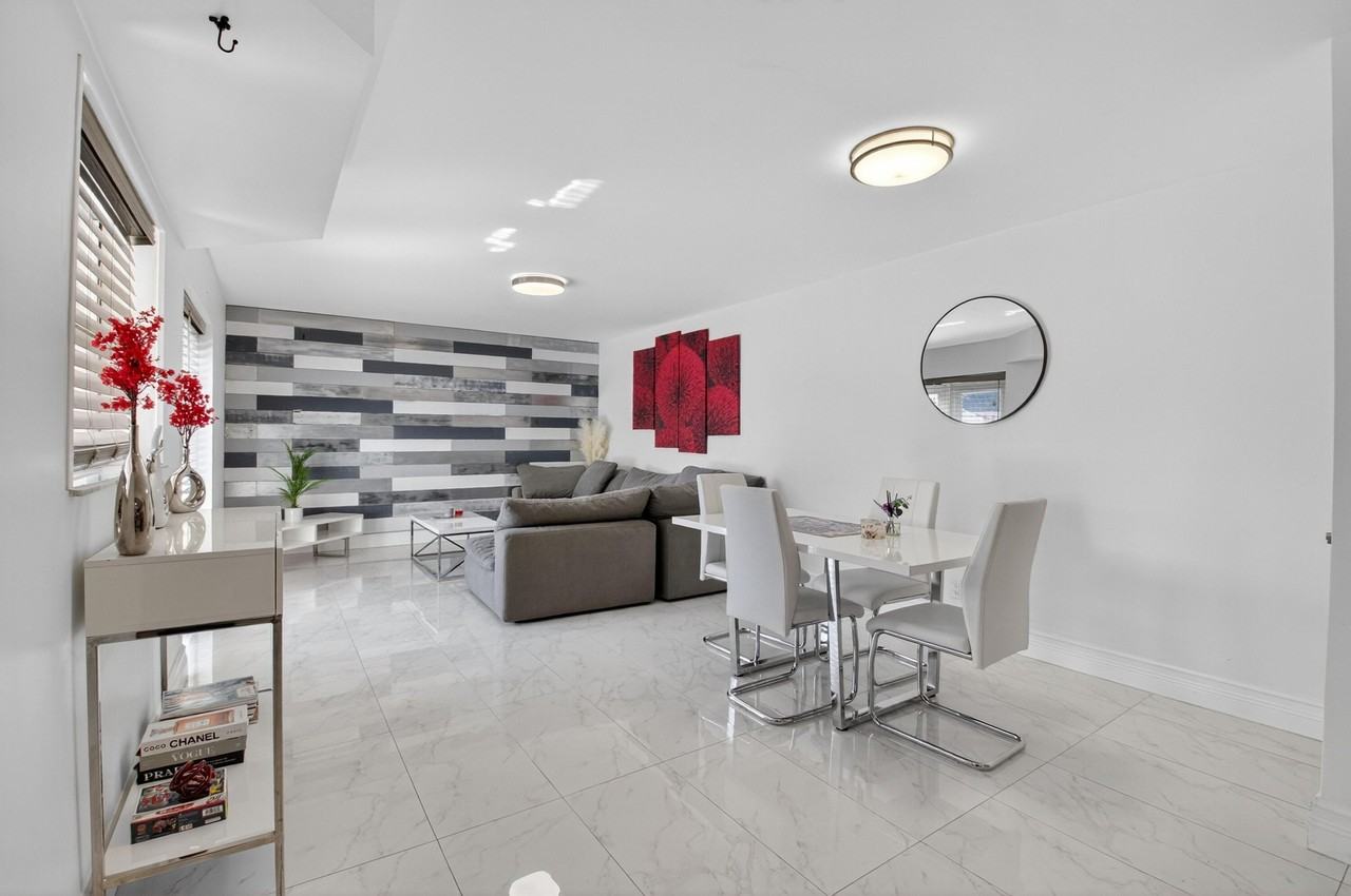 4310 Village Dr Unit D - Photo 5 of 28