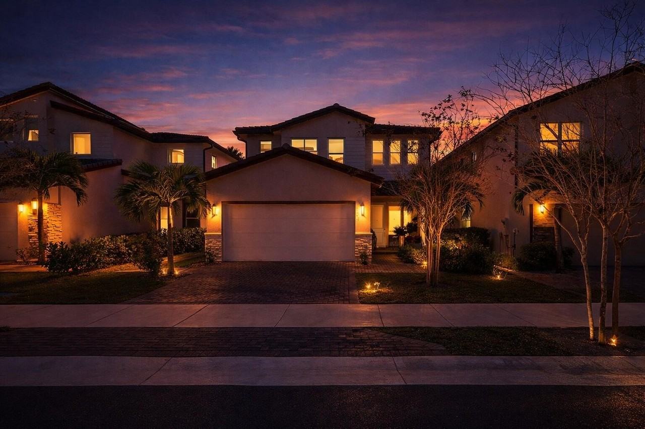 4310 Buttonwood Dr - Photo 3 of 50