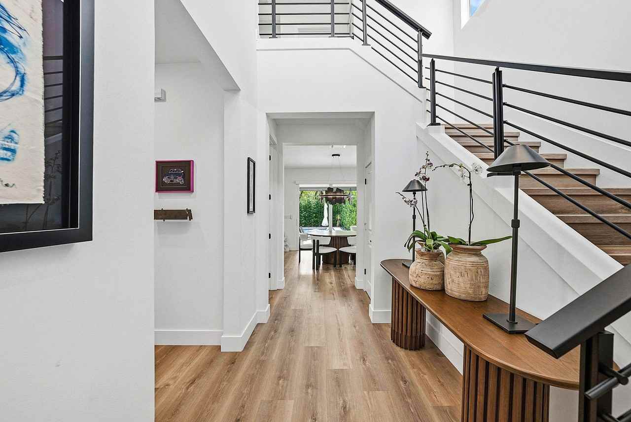 4310 Buttonwood Dr - Photo 7 of 50