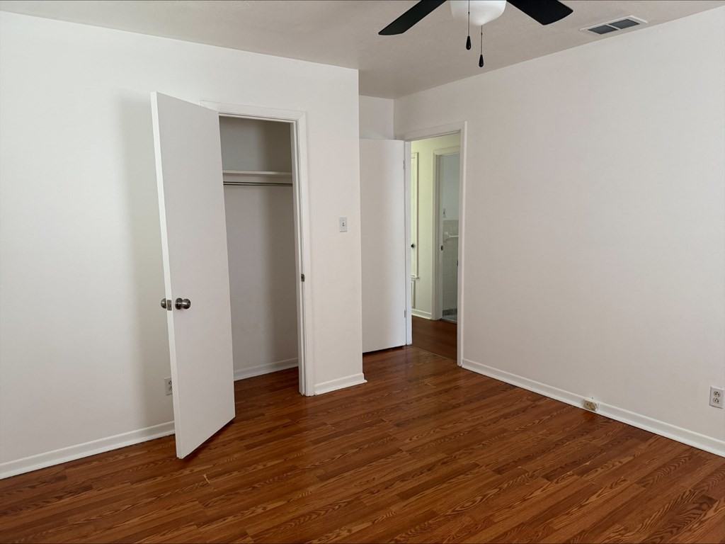 311 Lexington Dr - Photo 5 of 14