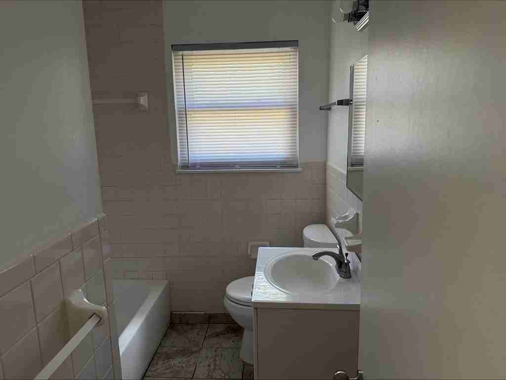 311 Lexington Dr - Photo 6 of 14