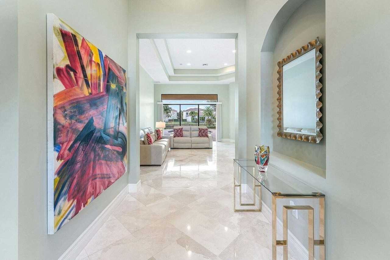 16631 Chesapeake Bay Ct - Photo 5 of 50