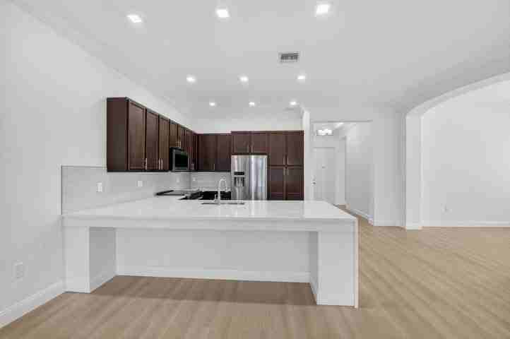 10562 Cape Delabra Court - Photo 6 of 10