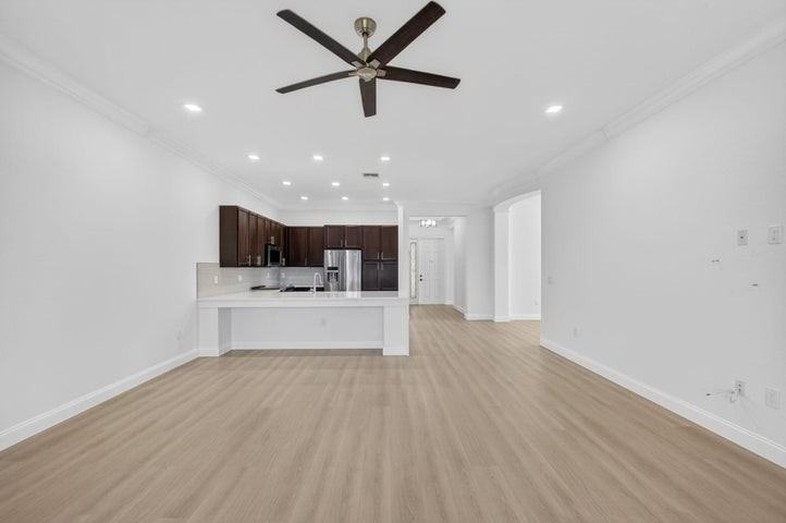 10562 Cape Delabra Court - Photo 7 of 10