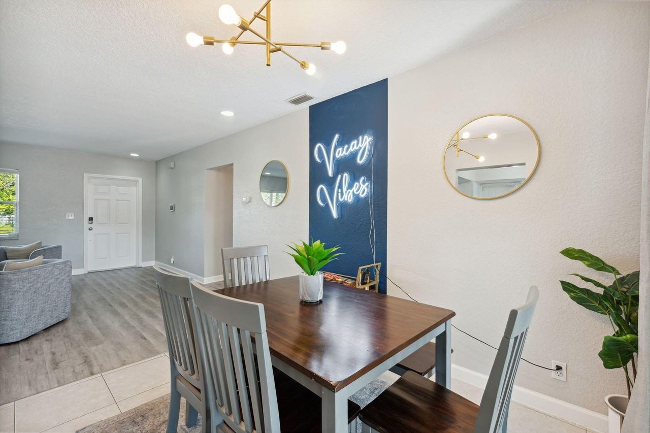 428 Se 2nd St - Photo 7 of 46