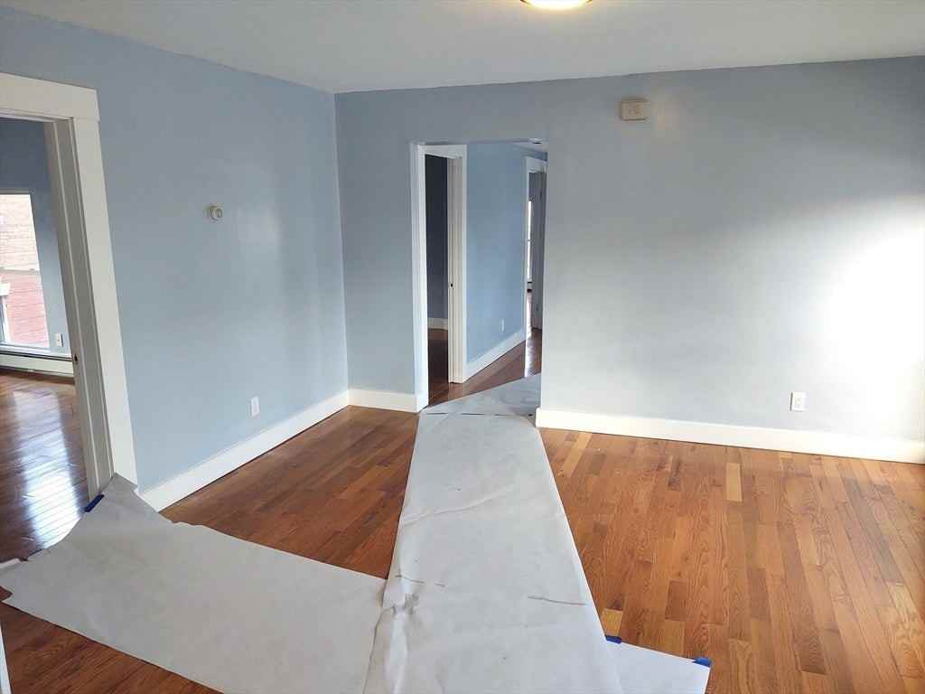 96 Pleasant St - Photo 7 of 25