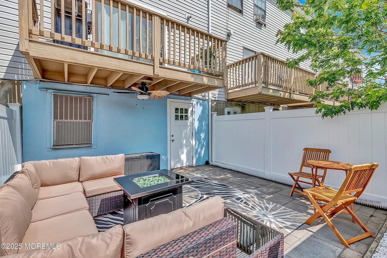 20 Cedar St - Photo 6 of 26