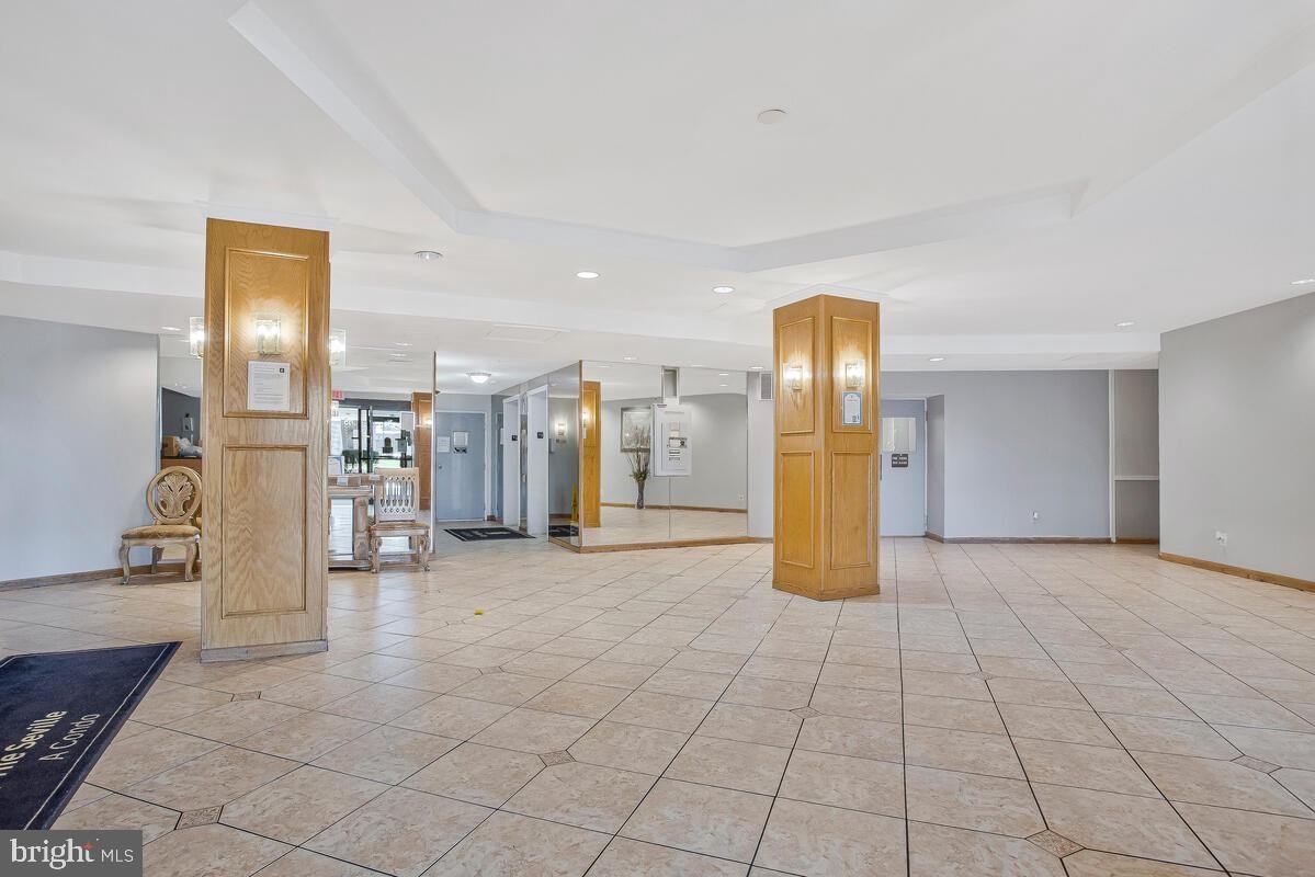 3450 Toledo Ter - Photo 3 of 17