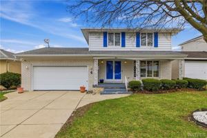 featured image of 4 Villa Moraine Dr